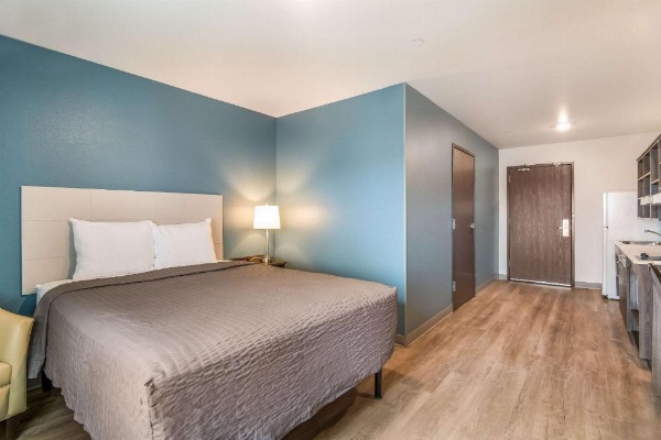 WoodSpring Suites Missoula image 26