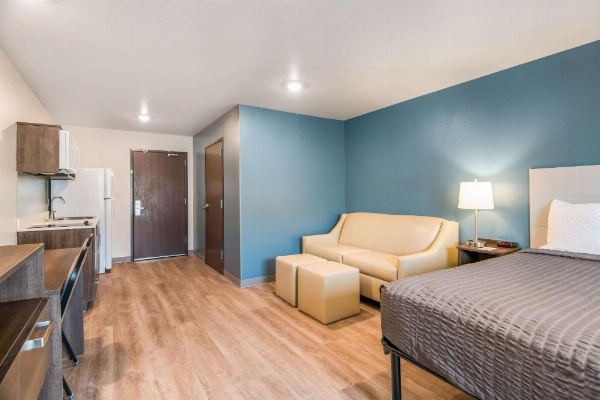 WoodSpring Suites Missoula image 7