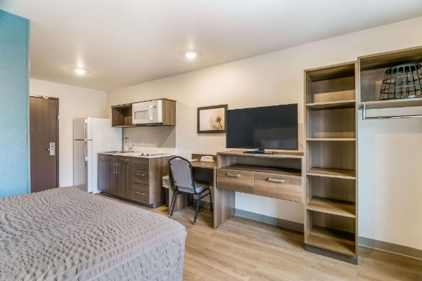 WoodSpring Suites Missoula image 9